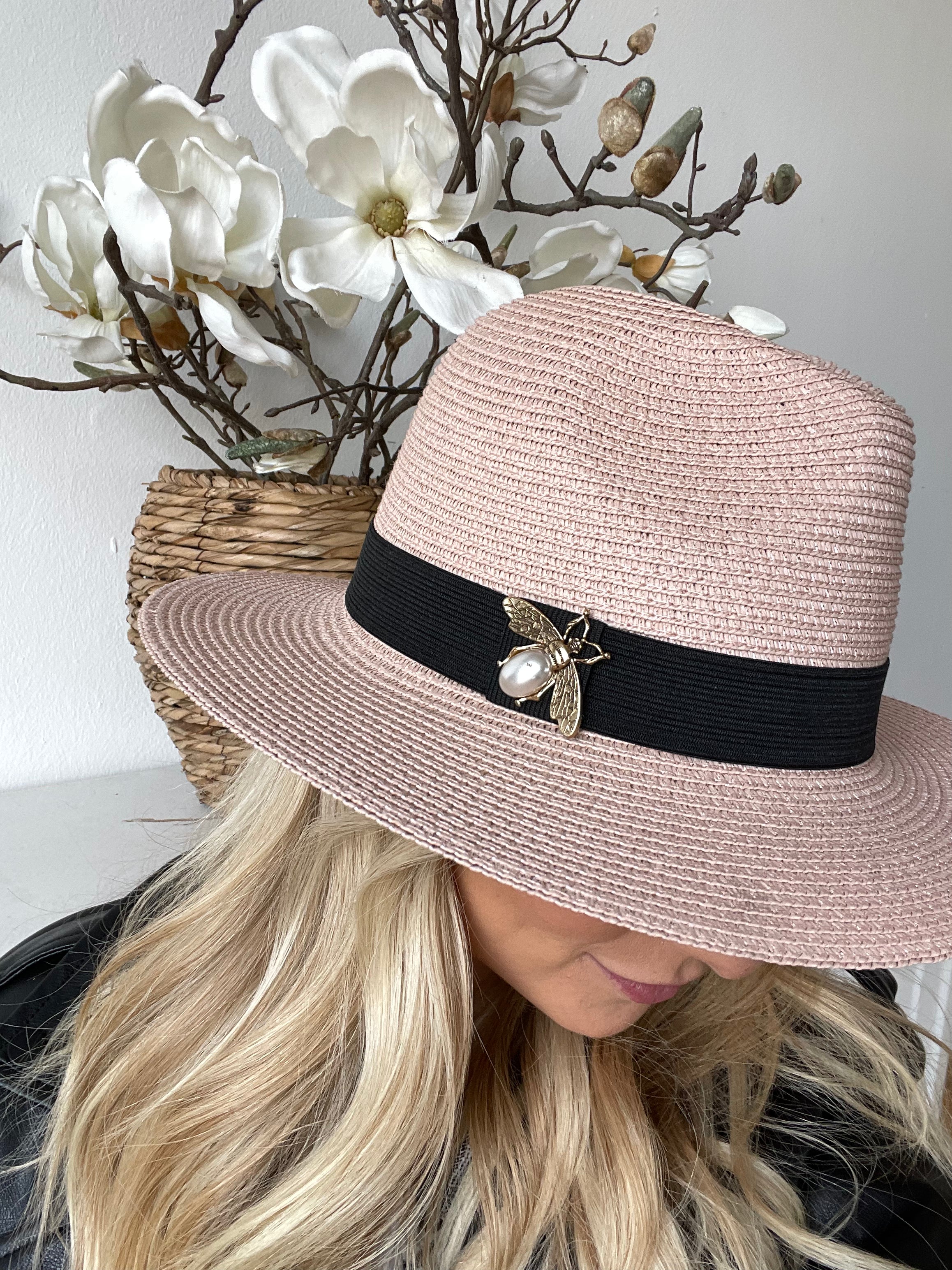 Amelia - Hatt med svart band och guldbi